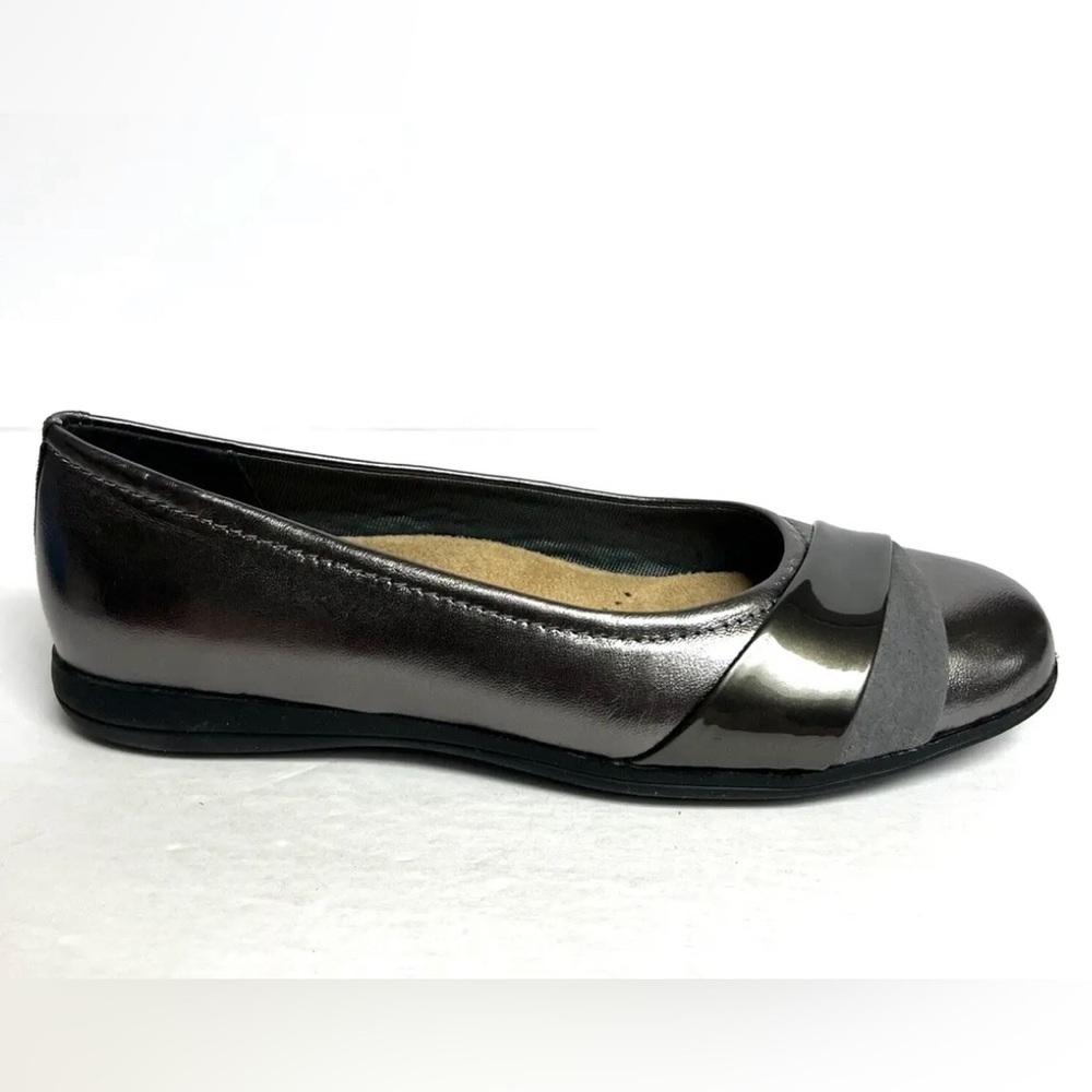 Trotters Womens Danni Flat Pewter 7.5 M